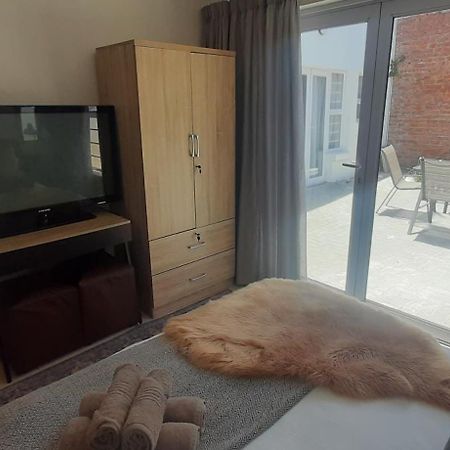 Beachview Guest Suites Port Elizabeth Zewnętrze zdjęcie