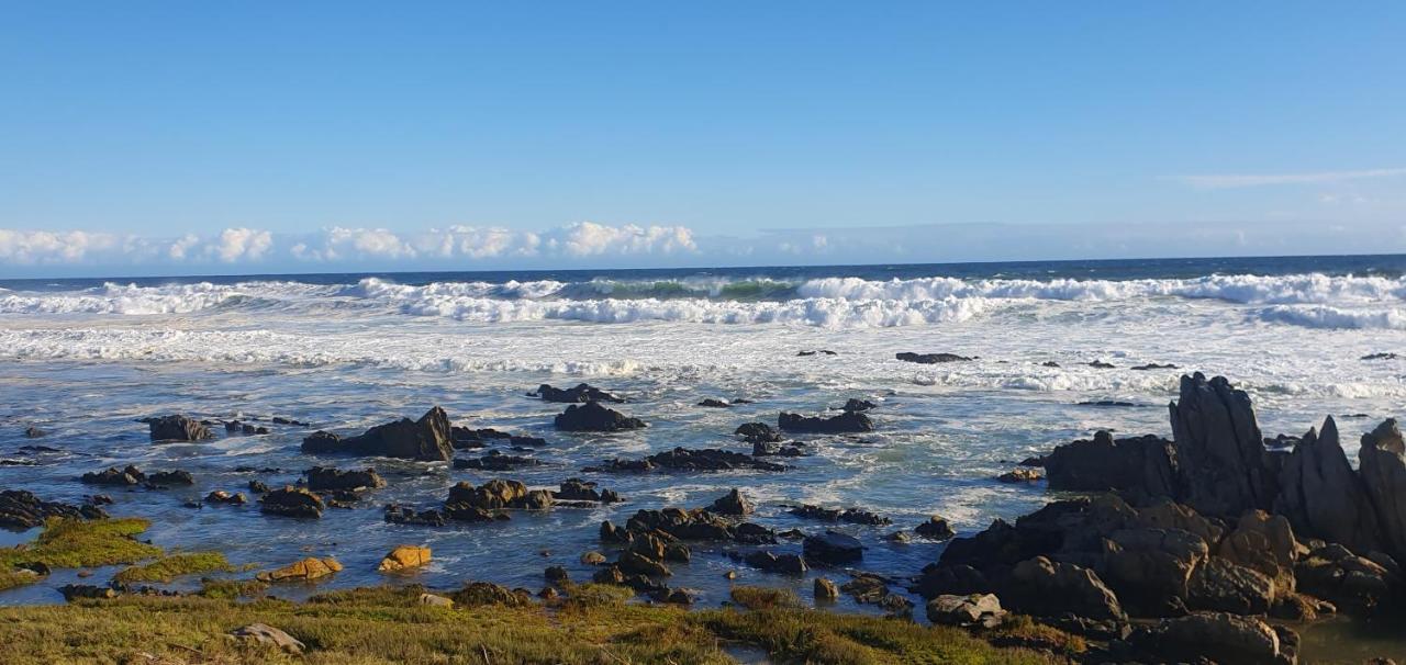Beachview Guest Suites Port Elizabeth Zewnętrze zdjęcie